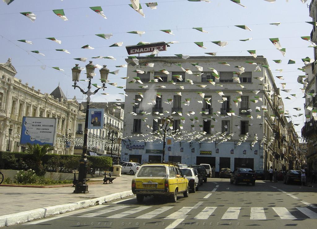 ORAN 2007 JUILLET 22 DE KEBIR A PLACE D ARMES-ARRIVEE.jpg